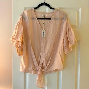 Cute peach linen top. Size medium.